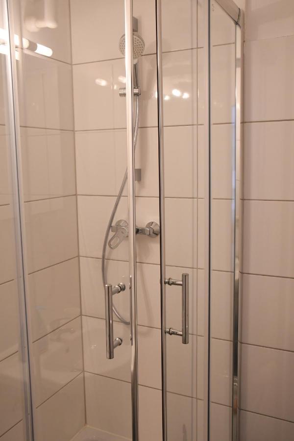 Hotel-Pension Charlottenburg Berlin Bagian luar foto
