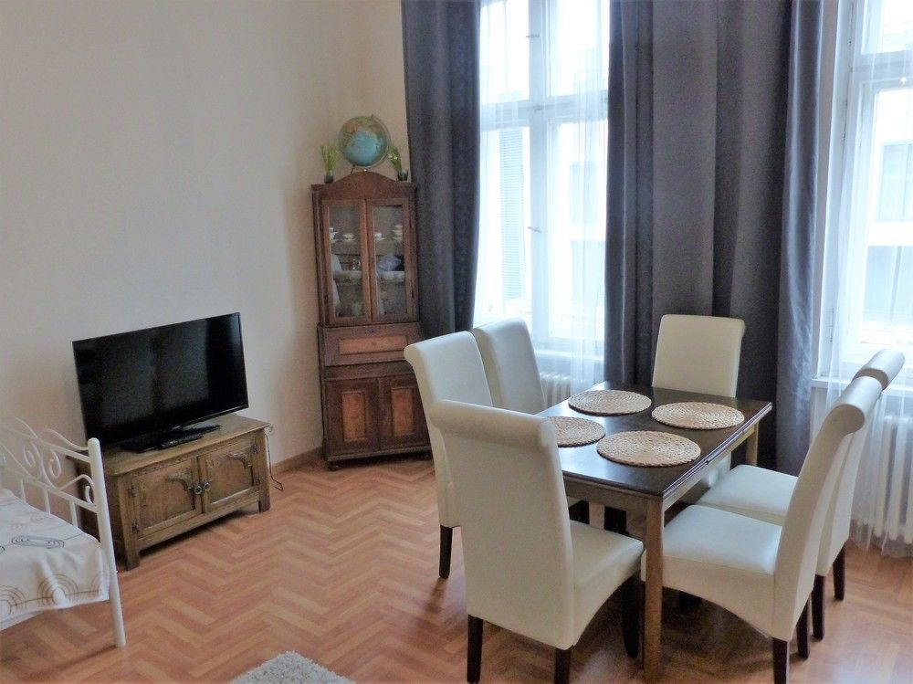 Hotel-Pension Charlottenburg Berlin Bagian luar foto