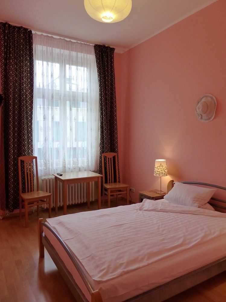 Hotel-Pension Charlottenburg Berlin Bagian luar foto