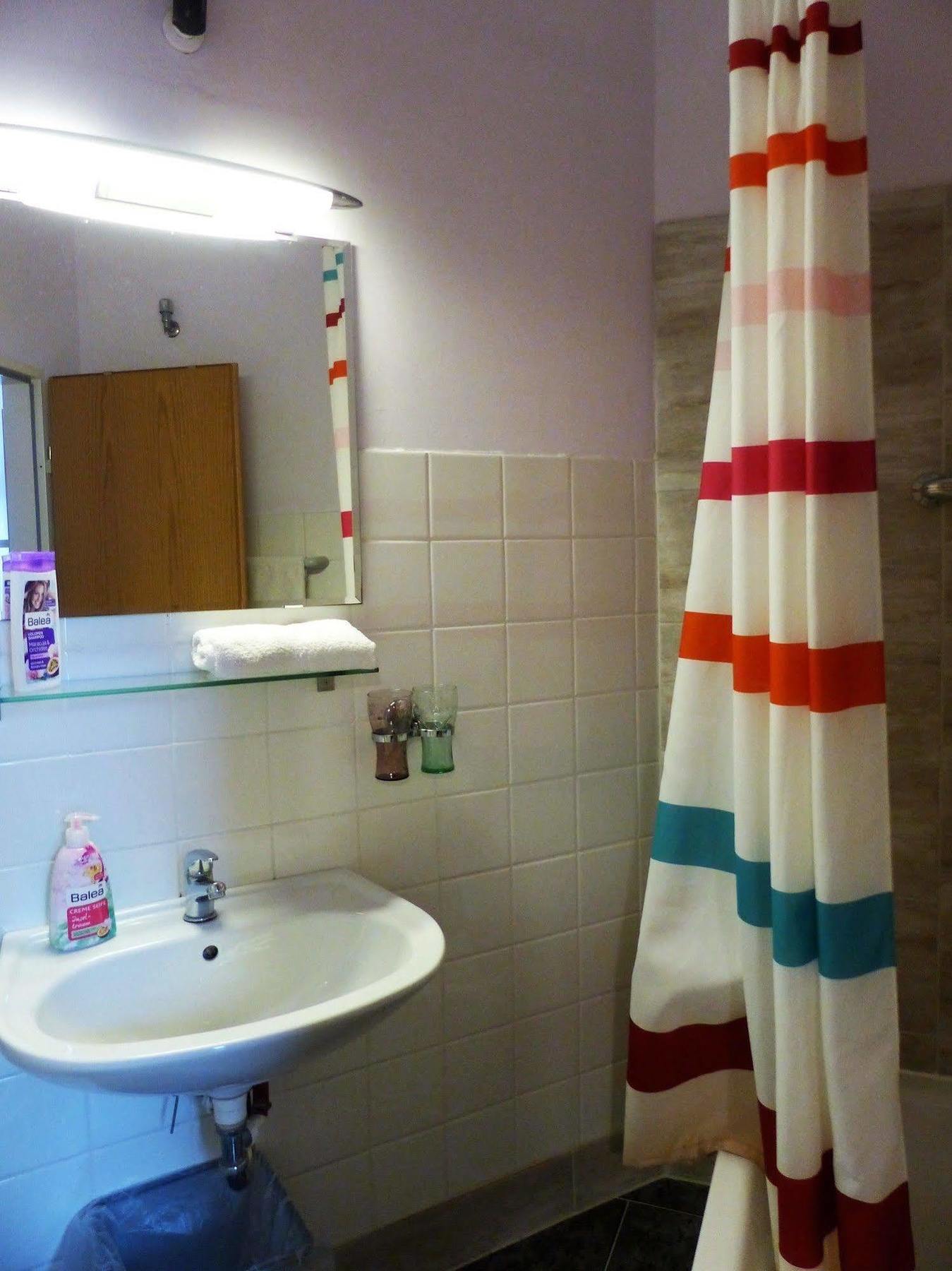 Hotel-Pension Charlottenburg Berlin Bagian luar foto