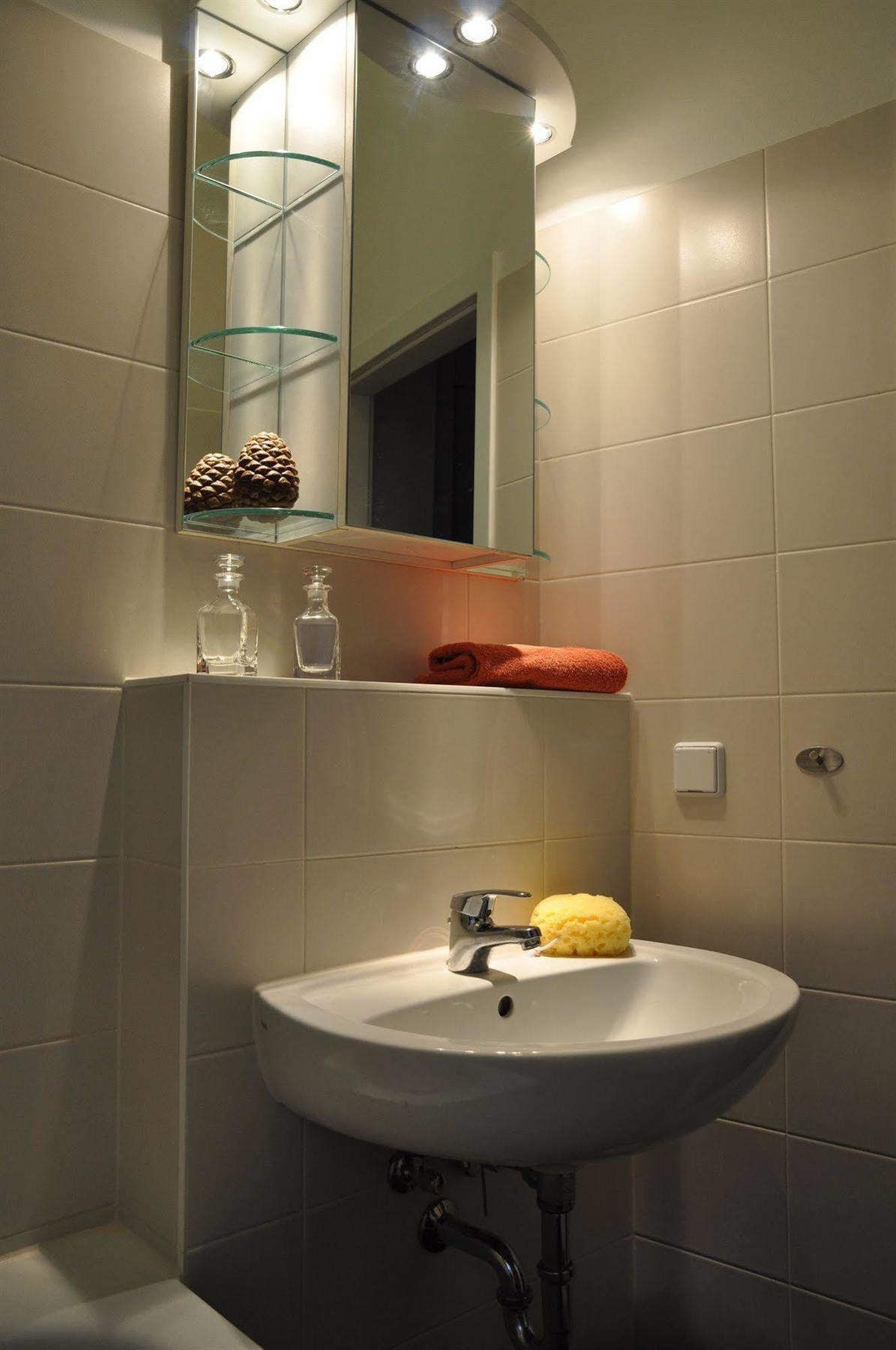 Hotel-Pension Charlottenburg Berlin Bagian luar foto